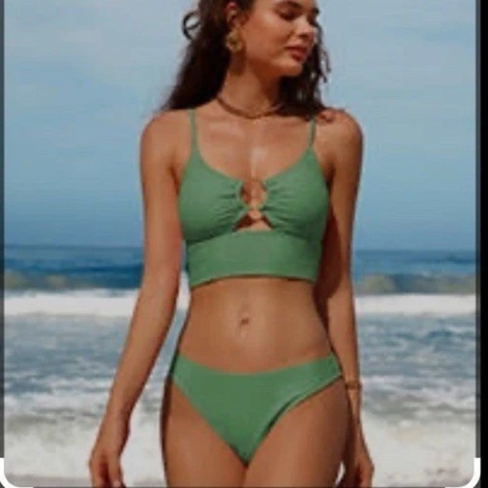 NWT Charmo Sage Green O-Ring Cutout Bikini Set Medium UPF 50+ Swimsuit 2 Piece